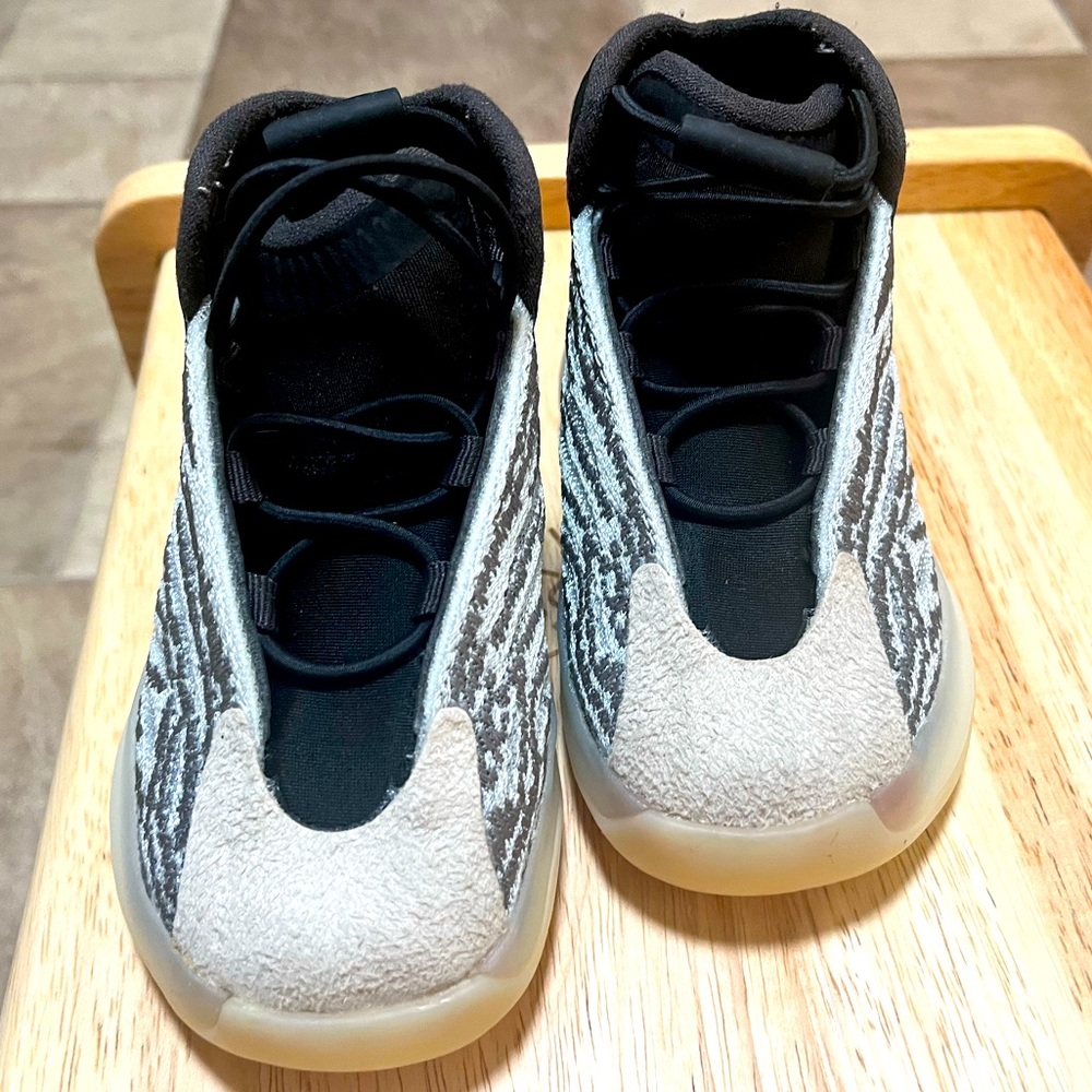 Yeezy Quantum Infants - grey